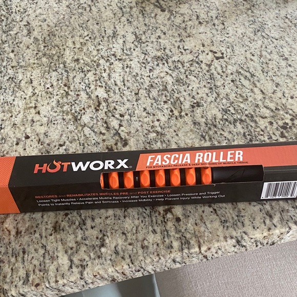 HOTWORX Orange Fascia Roller - Picture 1 of 2